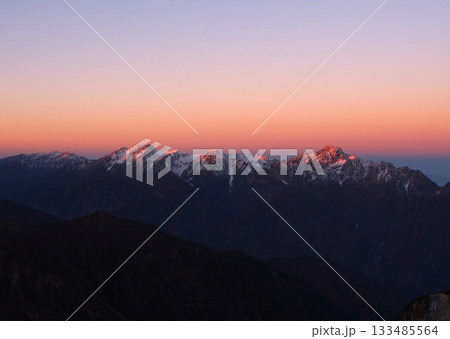 モルゲンロートに染まる立山･剱岳 133485564