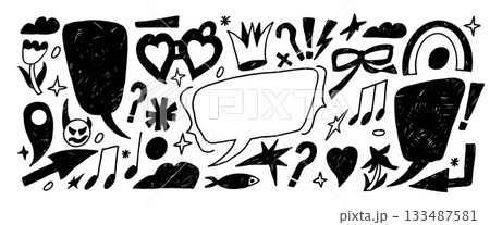 Ink brush stroke hand drawn dialogue scribble callouts. Doodles text box elements set. Pencil drawn speech bubbles with crown, cloud. Marker text boxes with heart locket abstract vector illustration 133487581