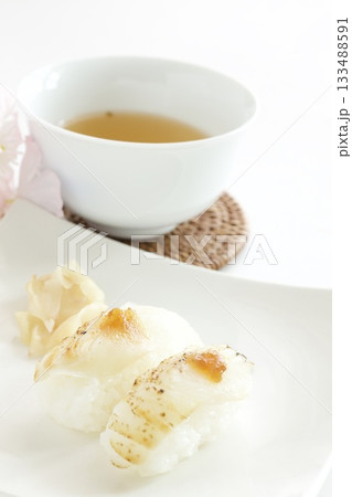 カレイの炙り寿司 カレイの炙り寿司 133488591
