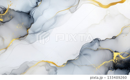 金色の箔がアクセントとなった、エレガントで流れるようなグレーと白のアルコールインク抽象背景 133489260