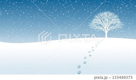 雪原に残る足跡と一本の樹が描かれた静かで幻想的な冬景色イラスト 133489373