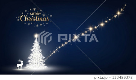 夜空に輝くホワイトツリーとトナカイが描かれた幻想的なクリスマス背景 夜空に輝くホワイトツリーとトナカイが描かれた幻想的なクリスマス背景 133489378