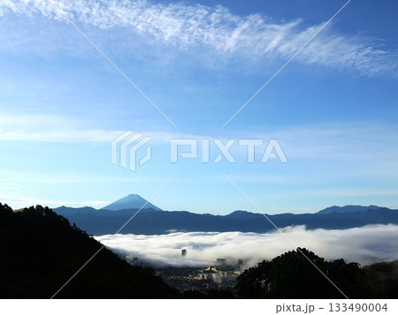 雲海と富士山 133490004