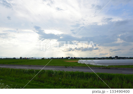 JR北海道石北本線桜岡駅から南永山駅間の風景(2023年夏) JR北海道石北本線桜岡駅から南永山駅間の風景(2023年夏) 133490400