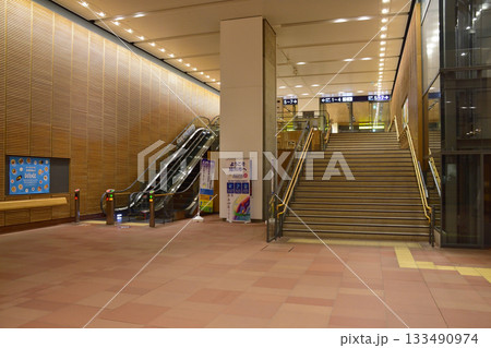 JR北海道富良野線旭川駅から駅間の風景(2023年夏早朝) 133490974