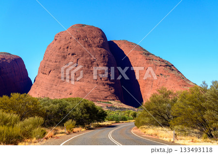 オーストラリアにあるカタジュタのとても美しい風景 オーストラリアにあるカタジュタのとても美しい風景 133493118