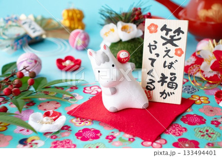 年賀状の素材　午年 133494401