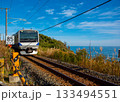 海岸線を走る列車 133494551