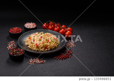 Asian food, chinese or thai rice noodles with vegetables and meat. Rice noodles 133498851