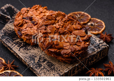 Chocolate chip cookies with caramelized nuts, a healthy sweet snack. Nut cookies 133501961