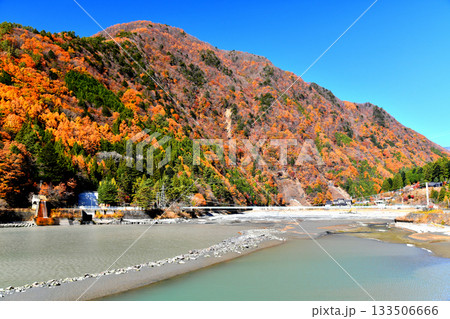 奈良田湖(山梨県早川町)【2025.11】 奈良田湖(山梨県早川町)【2025.11】 133506666