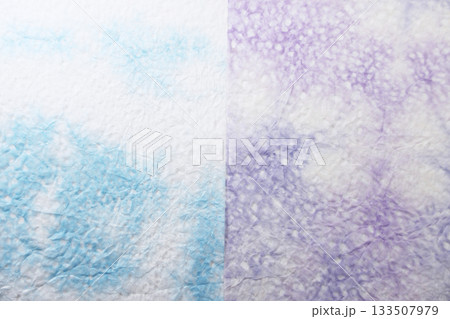 和紙の背景_水色と紫 133507979