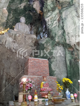 ベトナム ダナンの五行山 大仏 ベトナム ダナンの五行山 大仏 133508233
