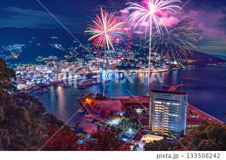 【静岡県】熱海100万ドルの夜景と海上花火大会 133508242