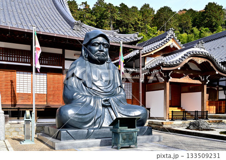 大龍寺　だるま像 133509231