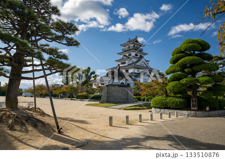 今治城から見た風景 133510876
