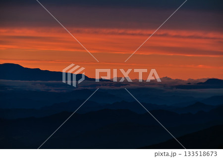 高ボッチ高原からの北アルプス夕景色 133518673