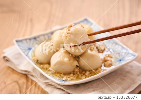 里芋の鶏そぼろ餡掛け 133526677