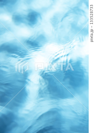 水面模様がつくる夏色のイメージ 133528733