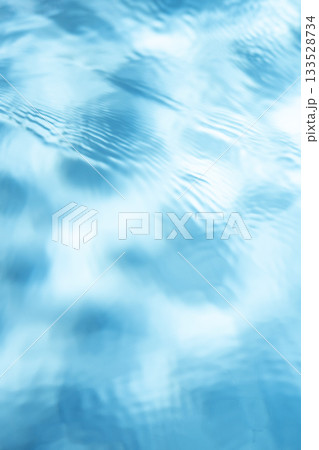 水面模様がつくる夏色のイメージ 133528734