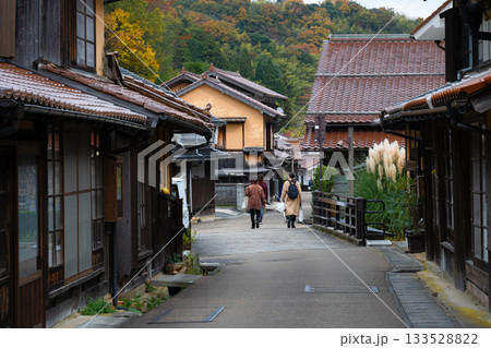 秋の石見銀山 大森銀山地区の町並み 秋の石見銀山 大森銀山地区の町並み 133528822