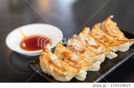 美味しそうな餃子 美味しそうな餃子 133529025