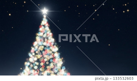 雪の結晶と金色の光のボケが舞う、淡い青の幻想的な背景 133532603