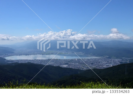 長野県 高ボッチ高原から見た諏訪湖 133534263
