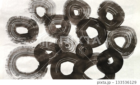 手描きの筆跡がある抽象的なイラスト、墨で描いた泡の形、バナーサイズのイラスト 133536129