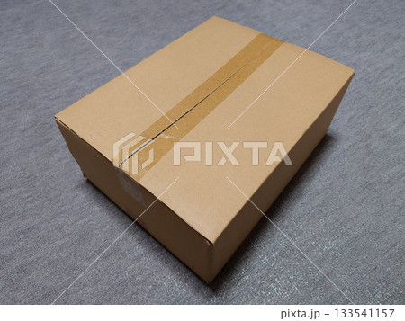 梱包された段ボール箱「引っ越し イメージ」 梱包された段ボール箱「引っ越し イメージ」 133541157
