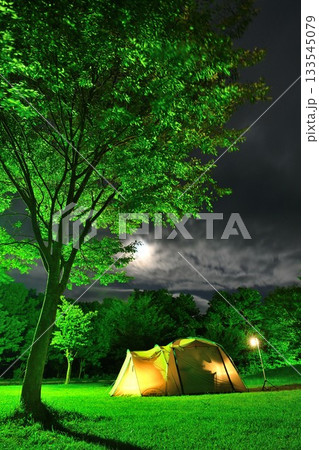 夜のモヤヒルズキャンプ場（青森県） 133545079