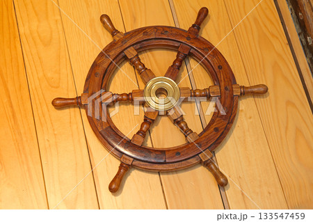 Wood Ship Wheel 133547459