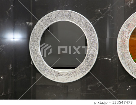 Round Mirror Marble Wall 133547475