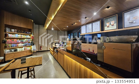 this is one famous cafe in Jakarta city  133554951