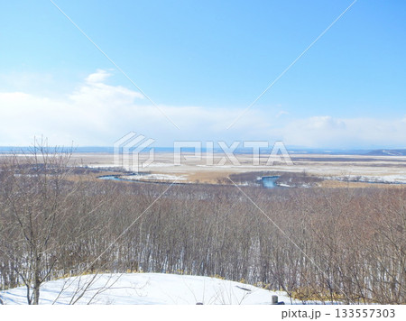 冬の釧路湿原 北海道 1 冬の釧路湿原 北海道 1 133557303