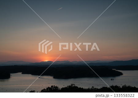 三重県　志摩市　英虞湾の風景 133558322