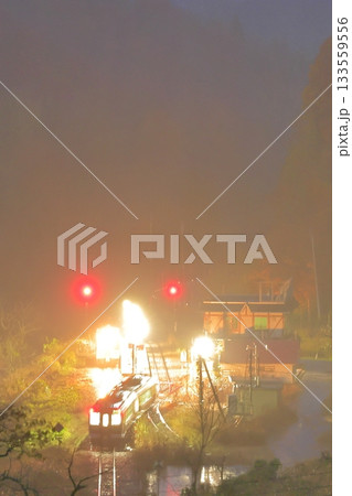 紅葉の大白川駅(只見線) 紅葉の大白川駅(只見線) 133559556