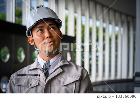 ゼネコン関連の男性ビジネス 133560090