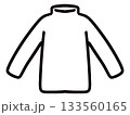 白いタートルネックの服のシンプルな手書きイラスト 133560165