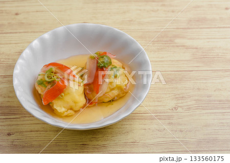 カニ玉の餡かけ 133560175