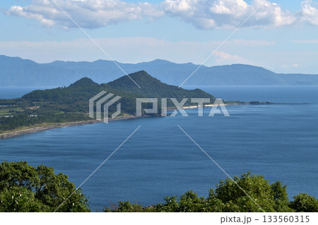 開聞山麓自然公園　展望所から長崎鼻を望む 133560315