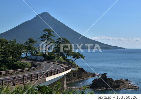 瀬平自然公園付近から見る開聞岳 133560326