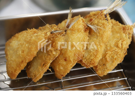 アジフライ　冷凍食品　サラダ油　揚げ物 133560403