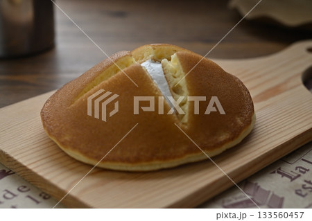 たっぷりホイップパンケーキ たっぷりホイップパンケーキ 133560457