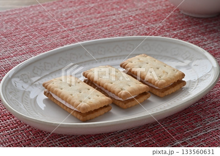 ビスコ　いちご 133560631