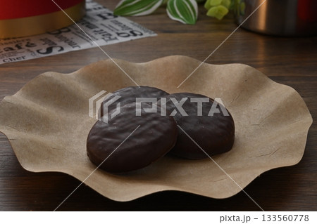 チョコをまとった贅沢ブラックムーン 133560778