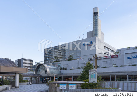 阪急　川西能勢口駅　駅南広場 133563913