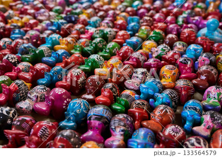 色鮮やかなソープストーン彫刻・アフリカの手工芸品 色鮮やかなソープストーン彫刻・アフリカの手工芸品 133564579