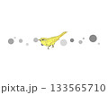 シンプルな黄色い鳥のイラスト 133565710