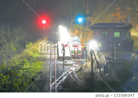 紅葉の大白川駅（只見線） 133566347